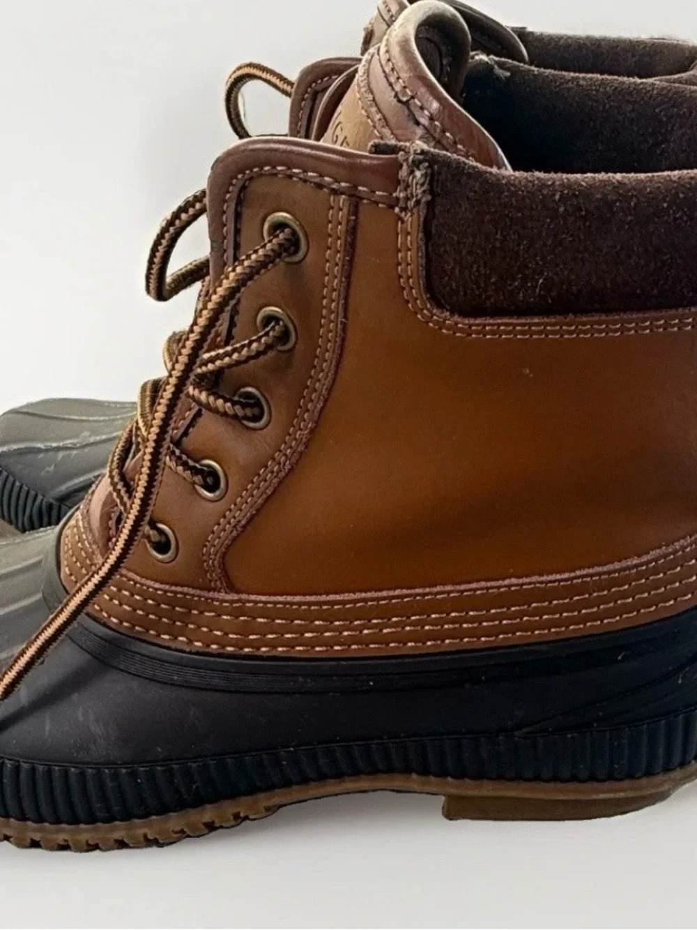 Men’s Tommy Hilfiger Brown Leather & Black Duck Boots sz 8